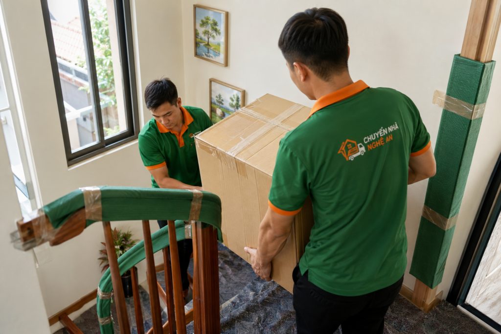 Xe tải vận chuyển thiết bị văn phòng tại phường Thành Vinh